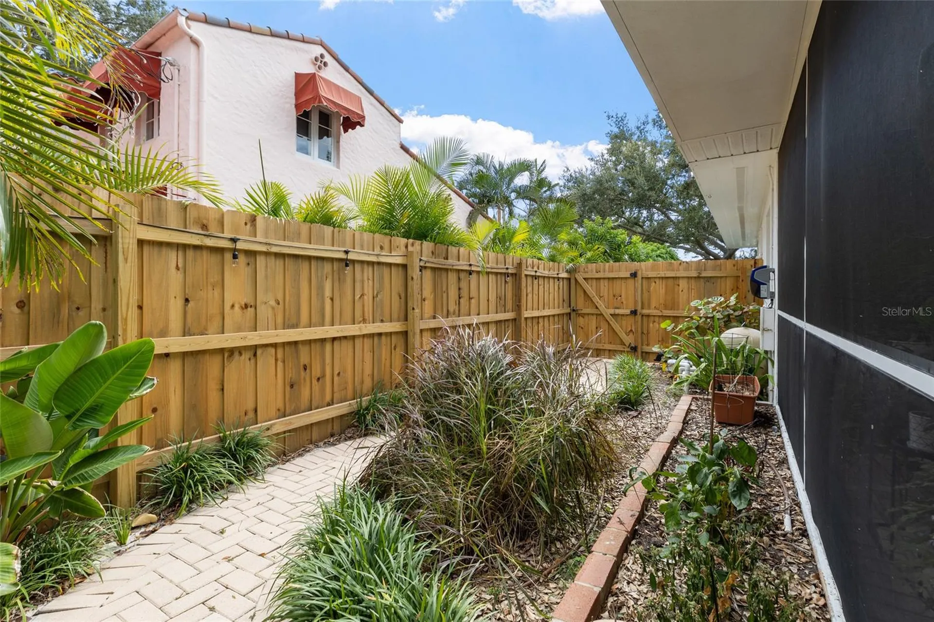311 Sunset Drive N St Petersburg FL 33710