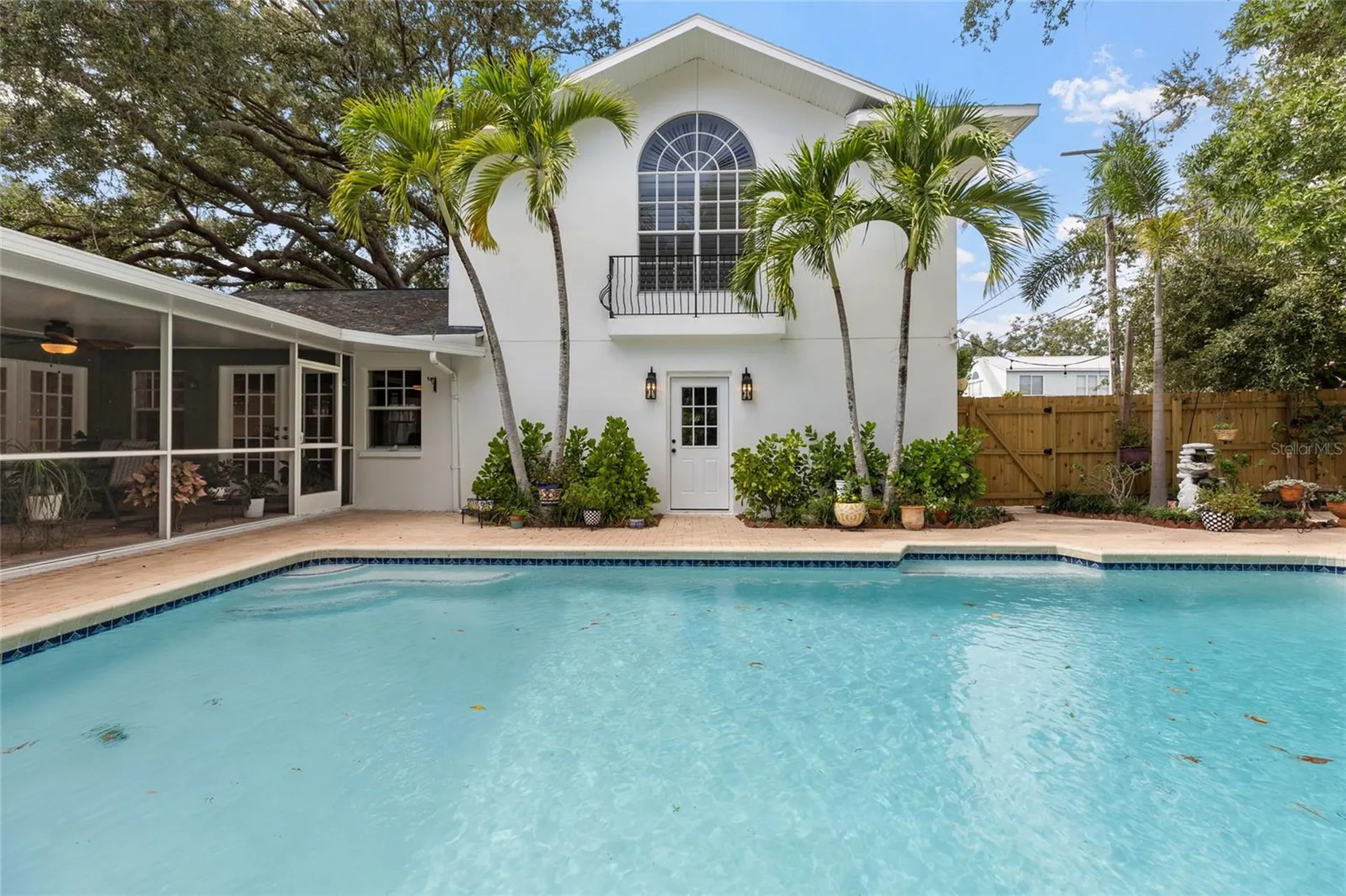 311 Sunset Drive N St Petersburg FL 33710