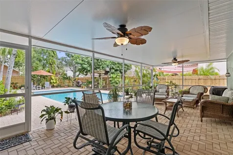 311 Sunset Drive N St Petersburg FL 33710