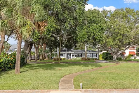 311 Sunset Drive N St Petersburg FL 33710