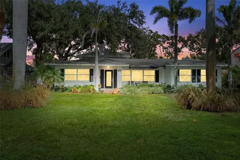 311 Sunset Drive N St Petersburg FL 33710