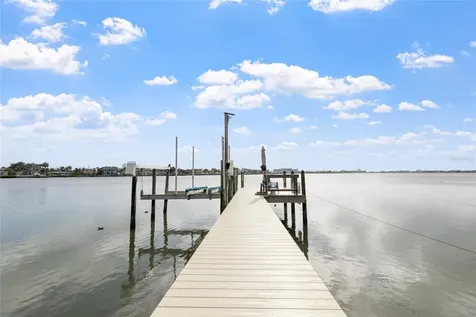 311 Sunset Drive N St Petersburg FL 33710