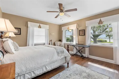 311 Sunset Drive N St Petersburg FL 33710