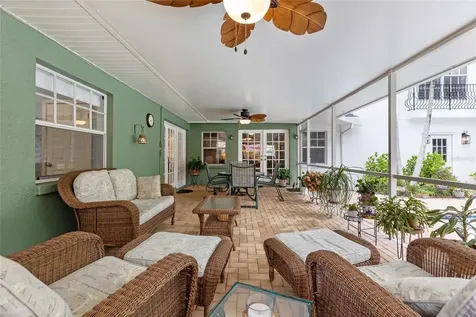 311 Sunset Drive N St Petersburg FL 33710