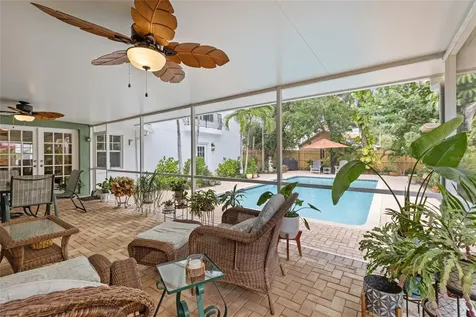 311 Sunset Drive N St Petersburg FL 33710