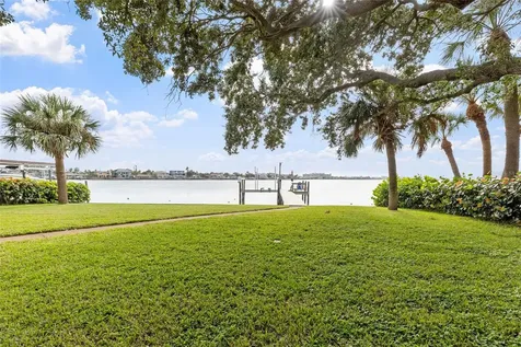 311 Sunset Drive N St Petersburg FL 33710