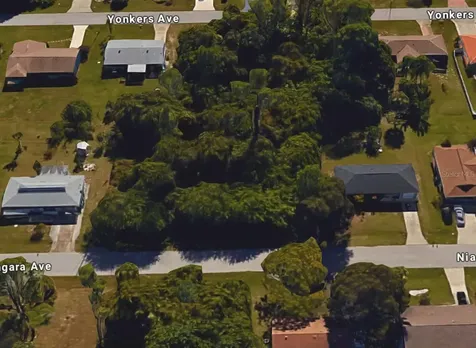 22313 Niagara Avenue Port Charlotte FL 33952