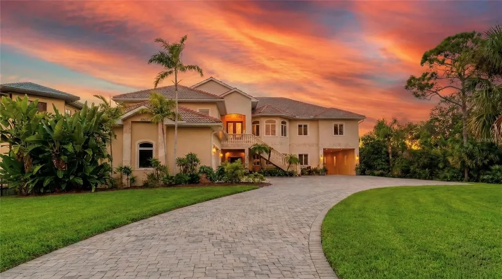 1930 Bayshore Drive Englewood FL 34223