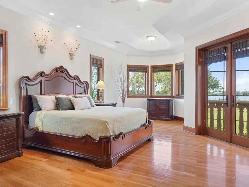 1930 Bayshore Drive Englewood FL 34223