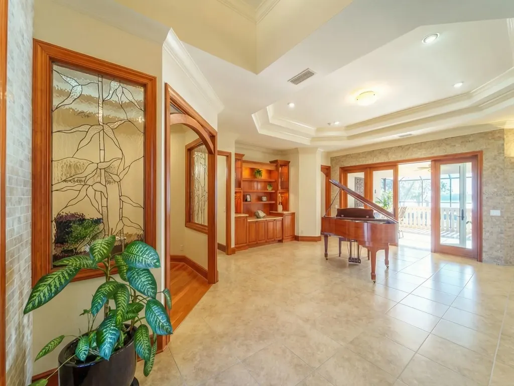 1930 Bayshore Drive Englewood FL 34223