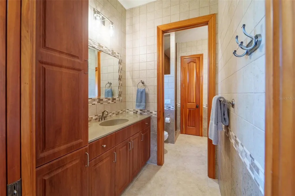 1930 Bayshore Drive Englewood FL 34223