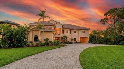 1930 Bayshore Drive Englewood FL 34223