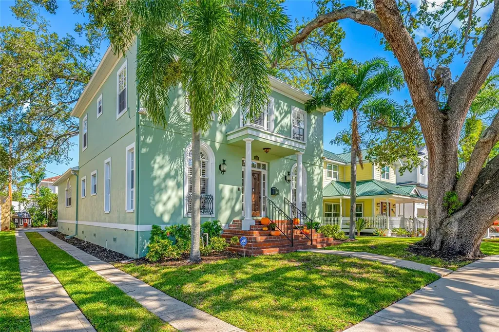 119 Adalia Avenue Tampa FL 33606
