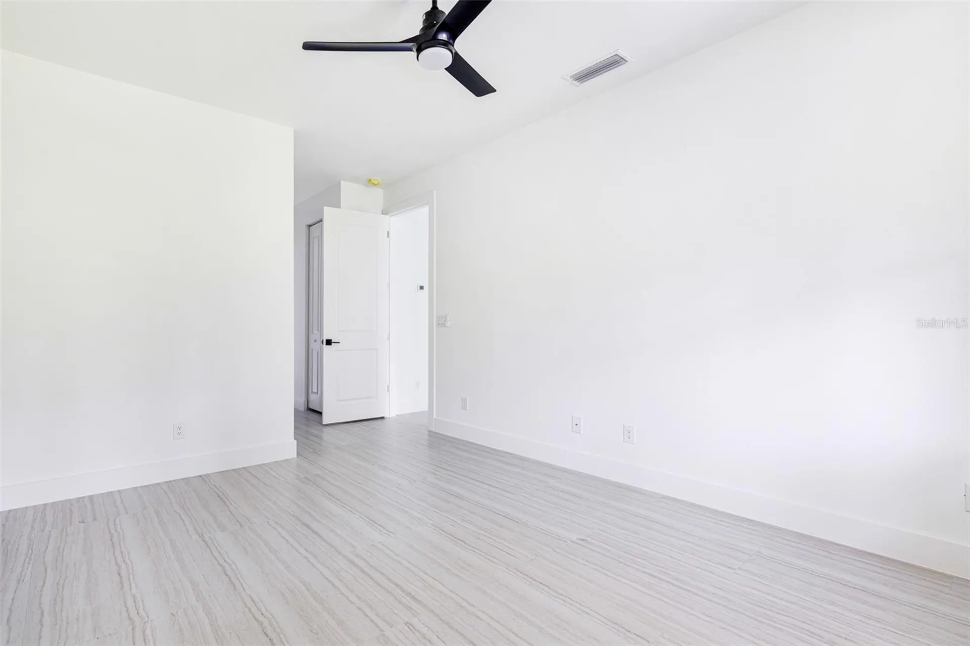 17196 Glenview Avenue Port Charlotte FL 33954