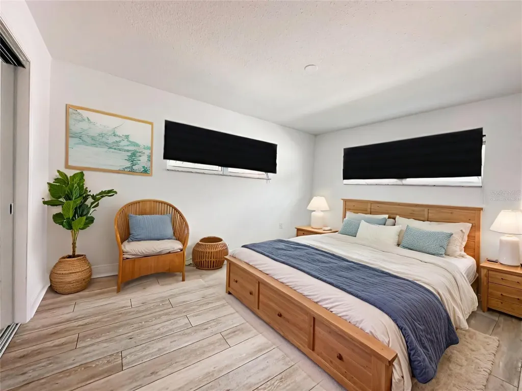 11295 1st Street E Treasure Island FL 33706