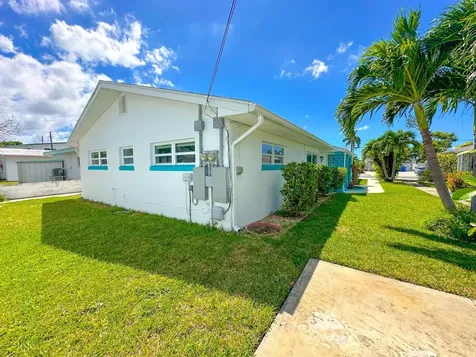 11295 1st Street E Treasure Island FL 33706