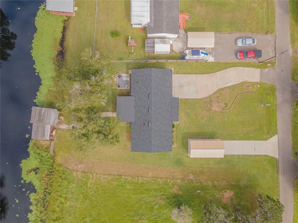 2082 Shady Lane Geneva FL 32732