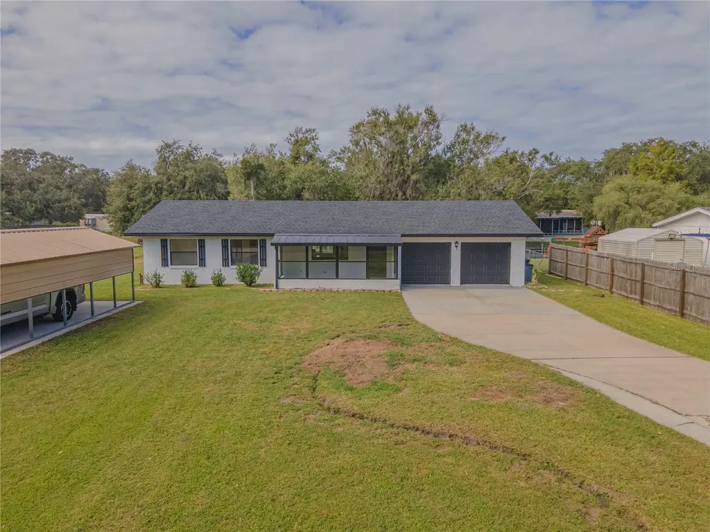 2082 Shady Lane Geneva FL 32732