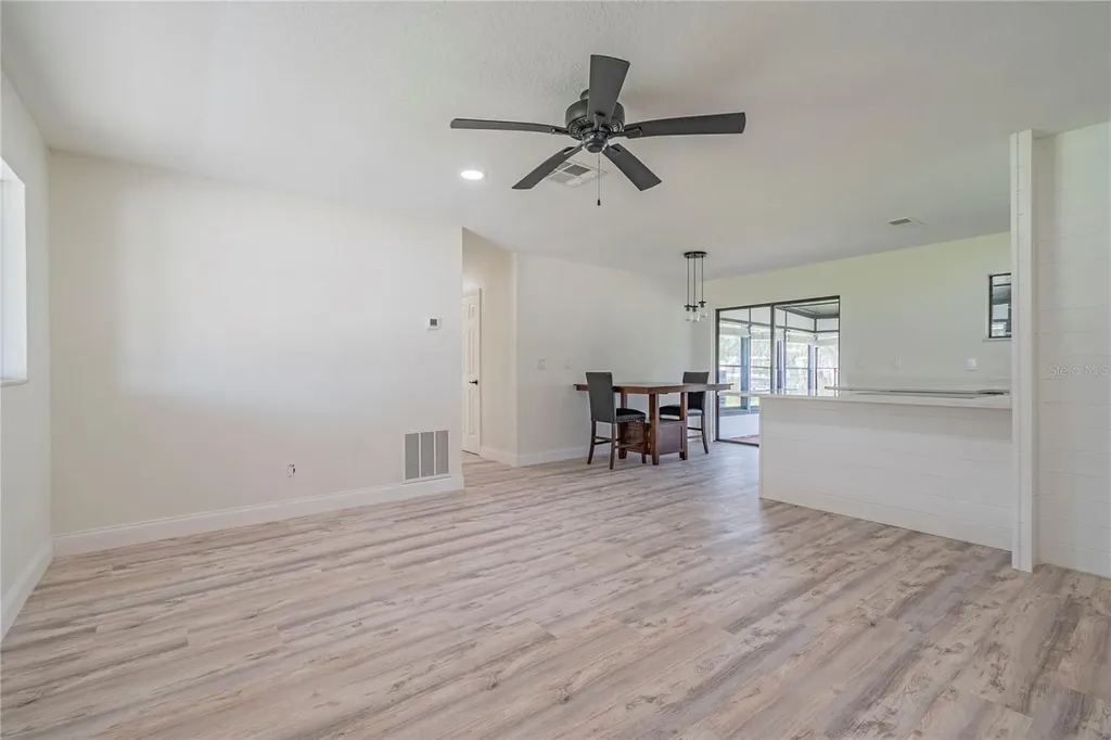 2082 Shady Lane Geneva FL 32732