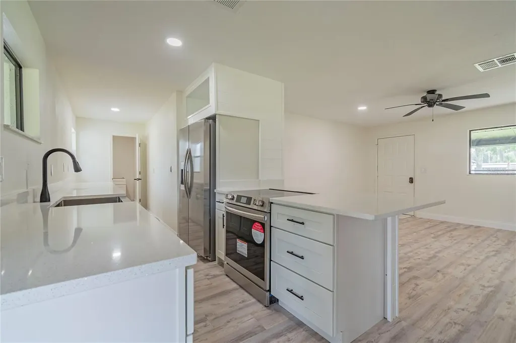 2082 Shady Lane Geneva FL 32732