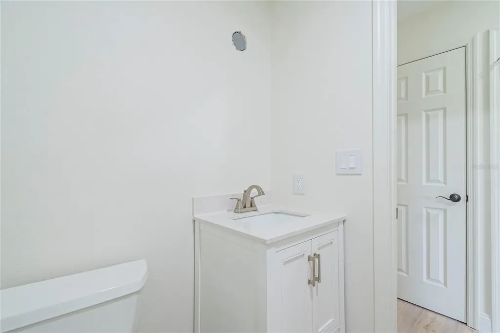 2082 Shady Lane Geneva FL 32732