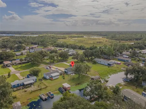 2082 Shady Lane Geneva FL 32732