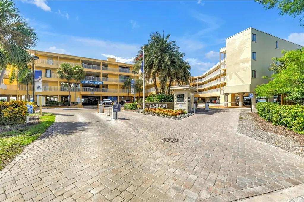 2506 N Rocky Point Drive Tampa FL 33607