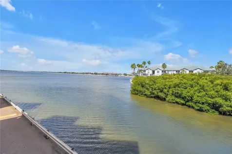 2506 N Rocky Point Drive Tampa FL 33607