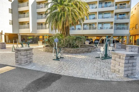 2506 N Rocky Point Drive Tampa FL 33607