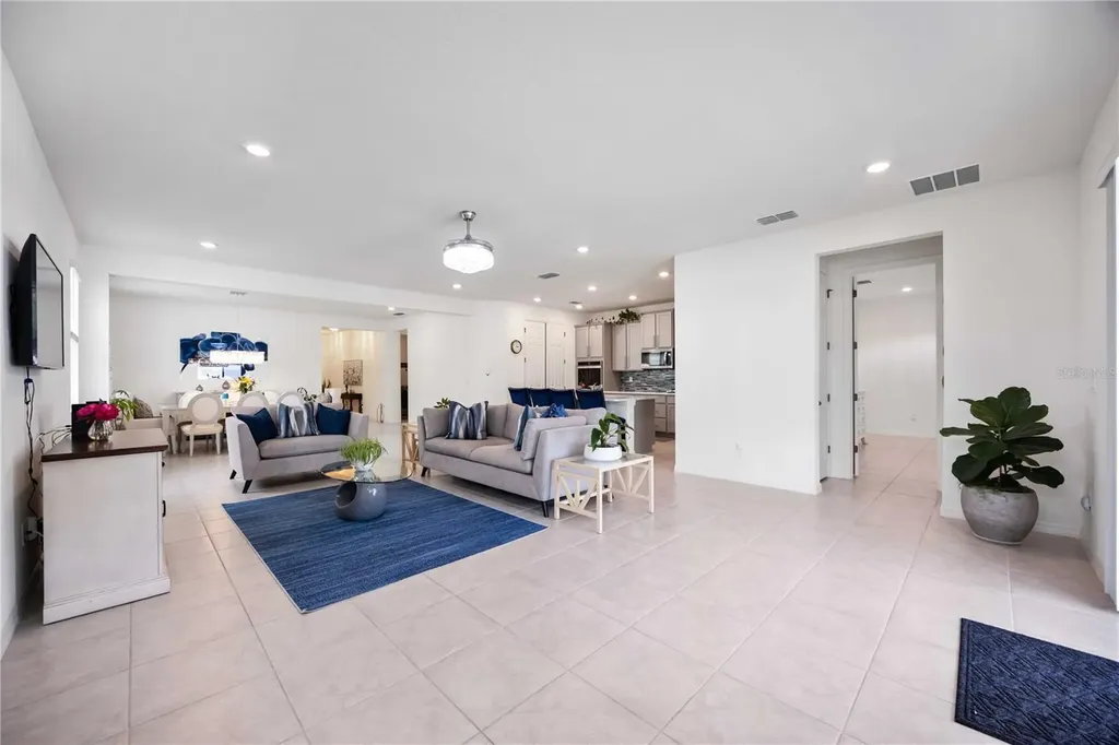 3419 74th Avenue Circle E Sarasota FL 34243