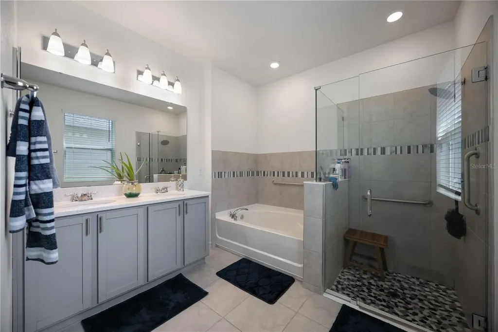 3419 74th Avenue Circle E Sarasota FL 34243