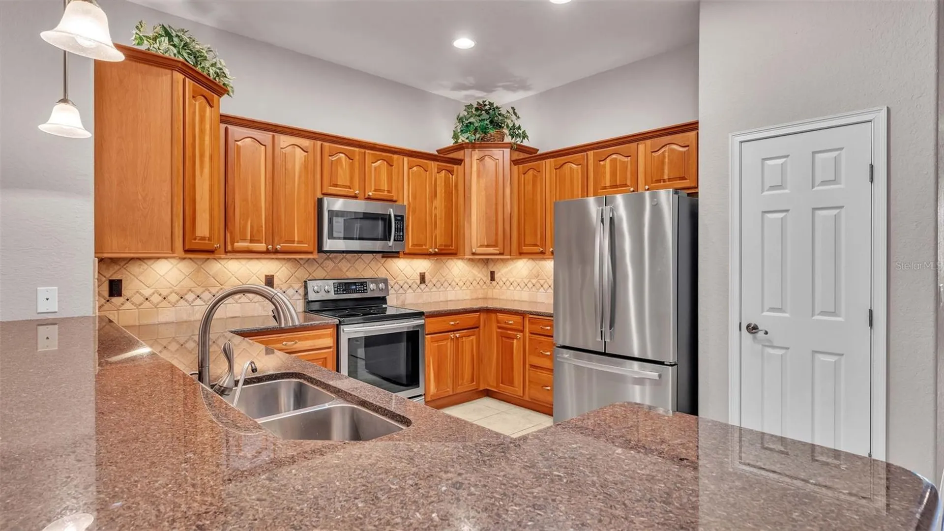 402 Cruisers Drive Polk City FL 33868