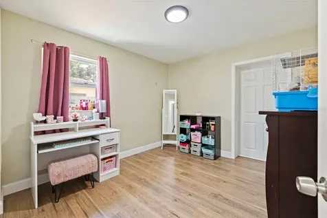 3911 12th Avenue N St Petersburg FL 33713