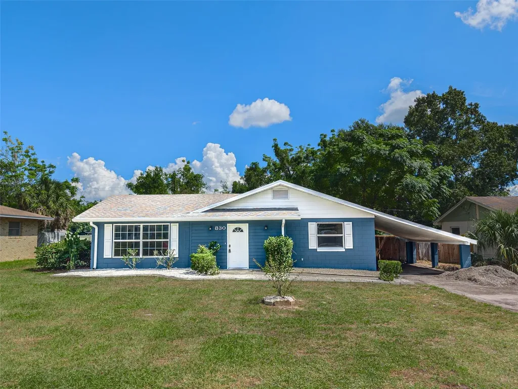 830 N Sunset Drive Mount Dora FL 32757