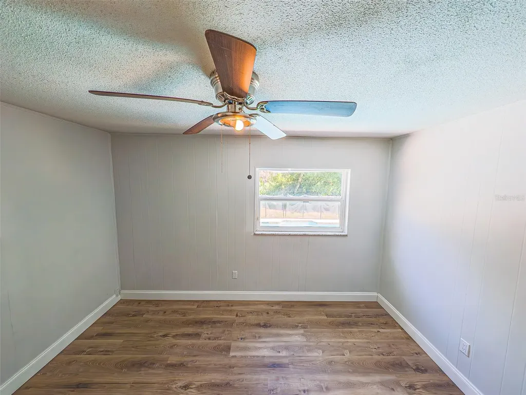 830 N Sunset Drive Mount Dora FL 32757