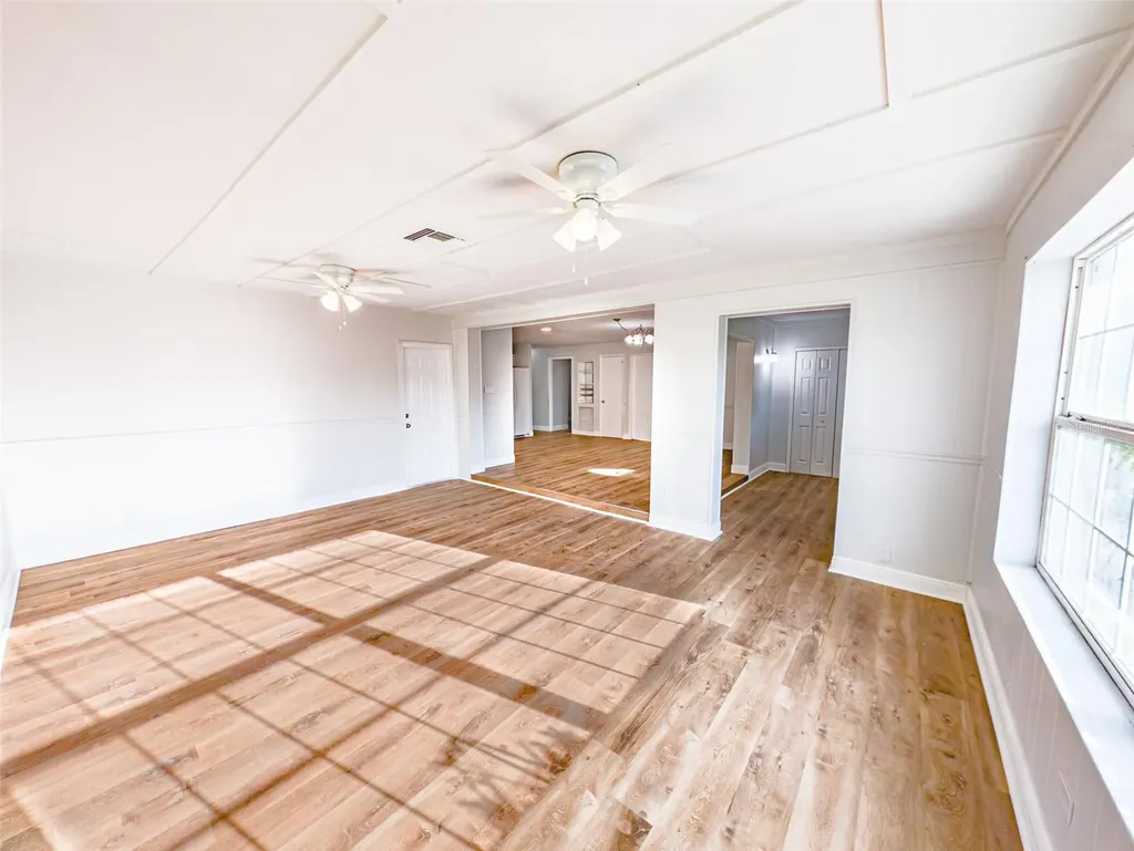 830 N Sunset Drive Mount Dora FL 32757