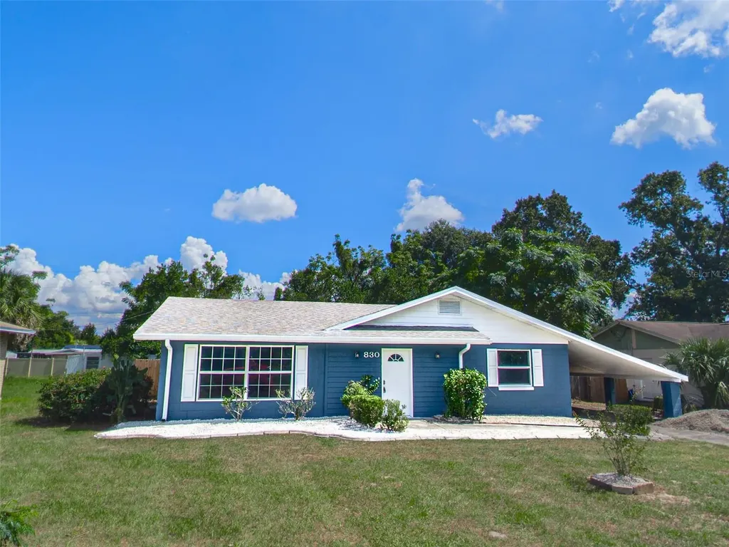 830 N Sunset Drive Mount Dora FL 32757