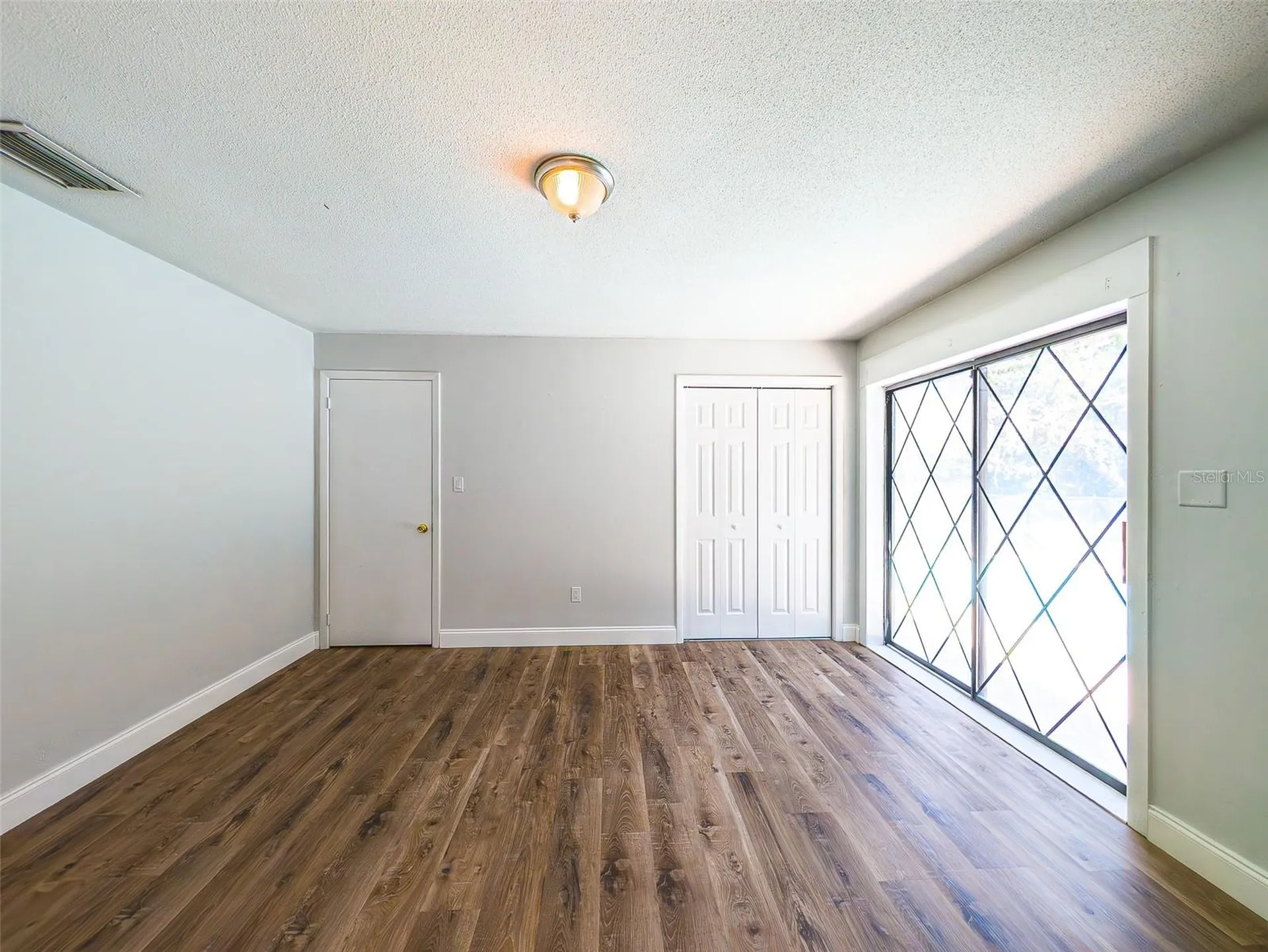 830 N Sunset Drive Mount Dora FL 32757