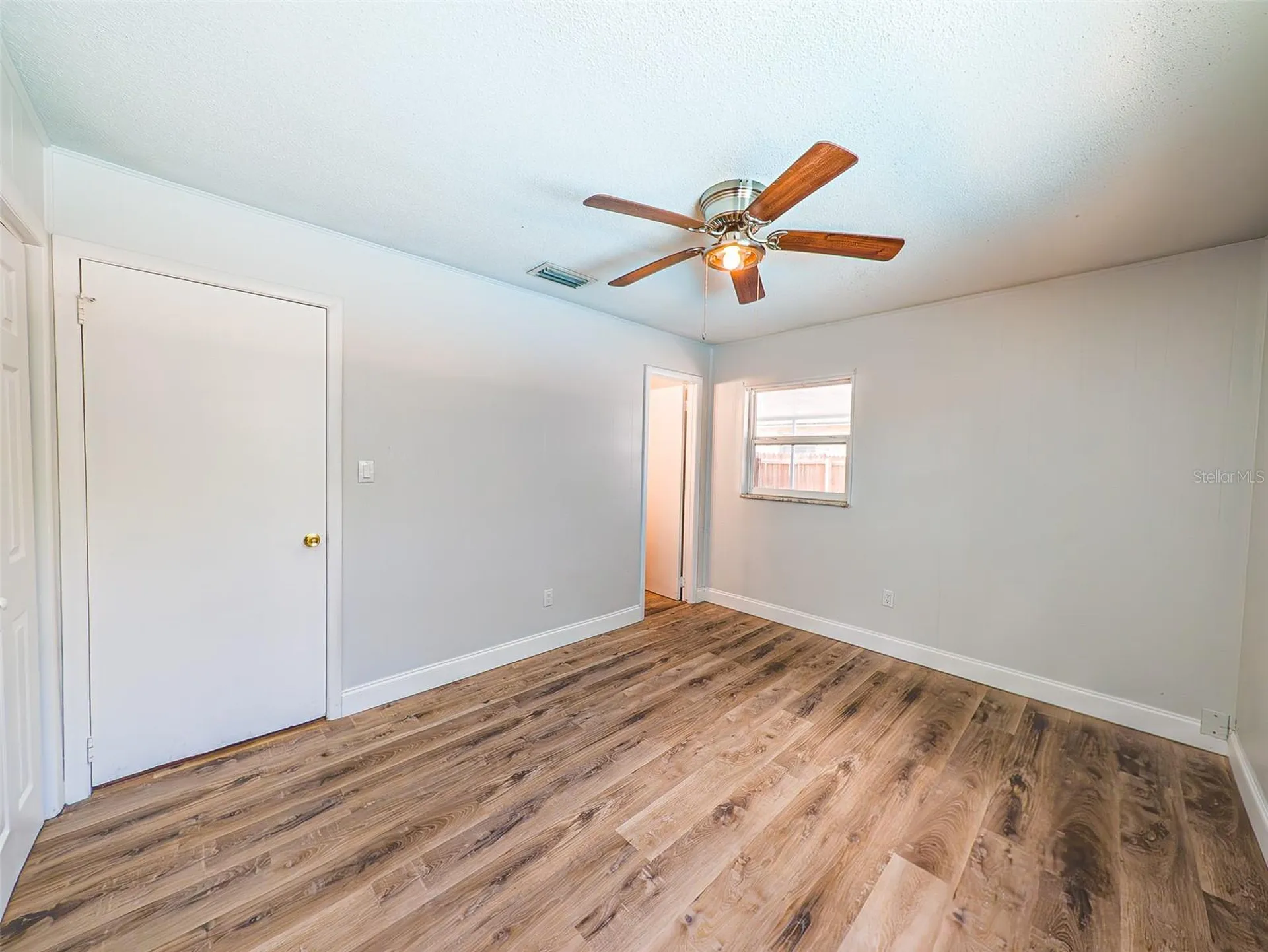 830 N Sunset Drive Mount Dora FL 32757