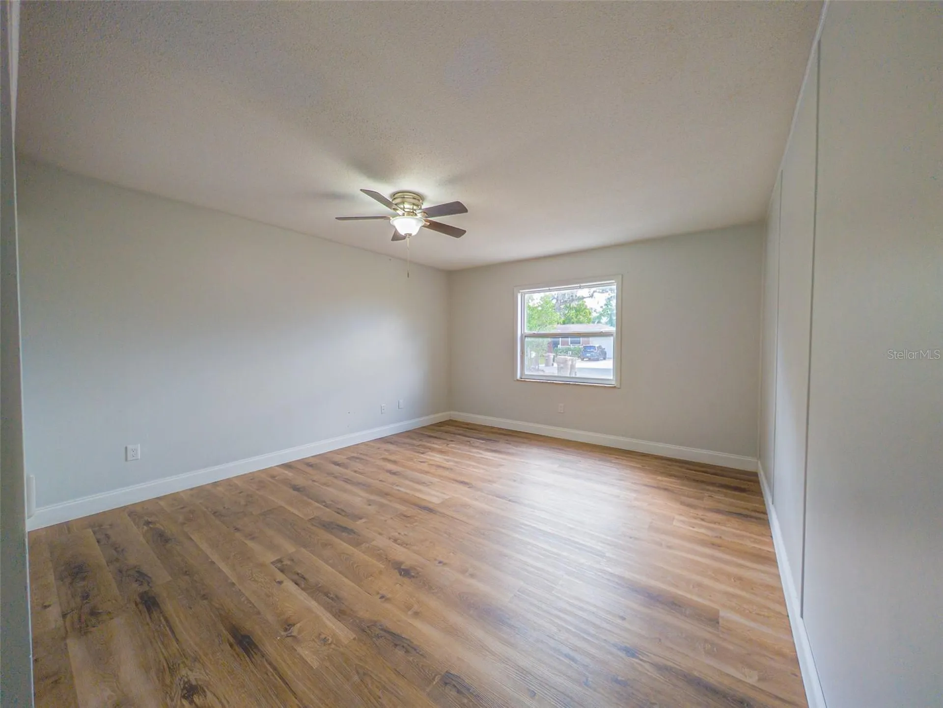 830 N Sunset Drive Mount Dora FL 32757