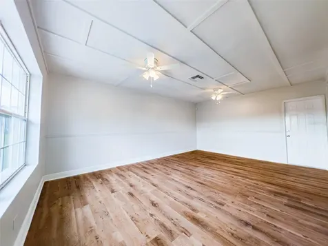 830 N Sunset Drive Mount Dora FL 32757