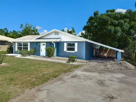 830 N Sunset Drive Mount Dora FL 32757