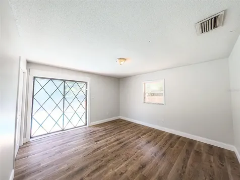 830 N Sunset Drive Mount Dora FL 32757