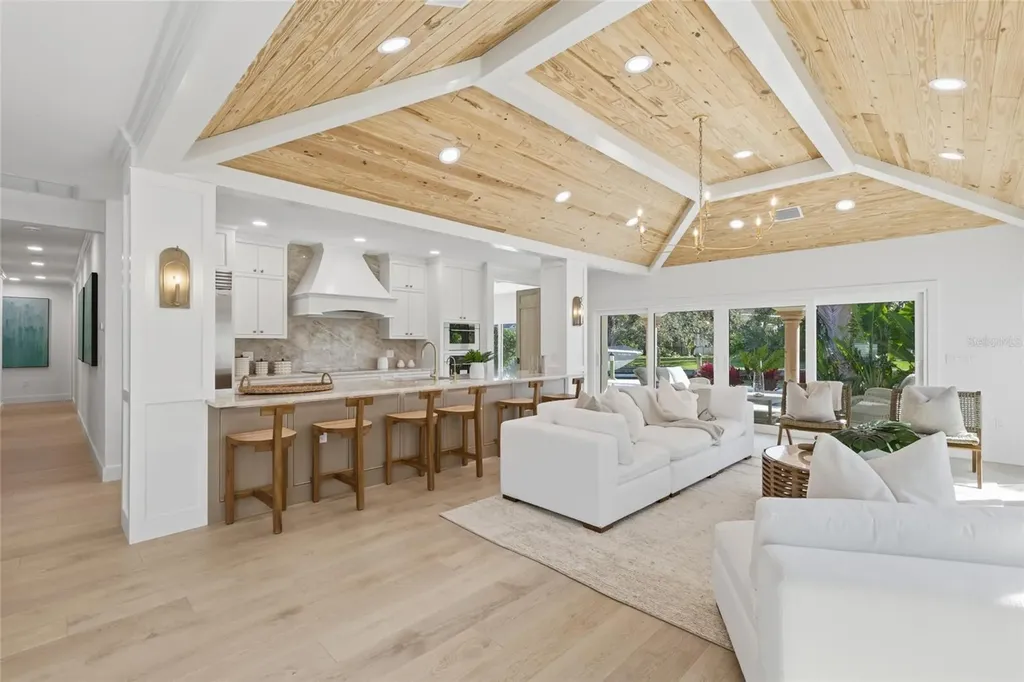 4833 Featherbed Lane Sarasota FL 34242
