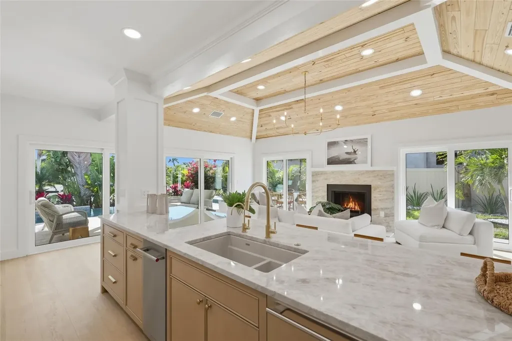 4833 Featherbed Lane Sarasota FL 34242