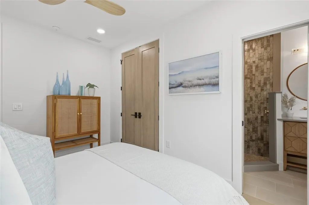4833 Featherbed Lane Sarasota FL 34242