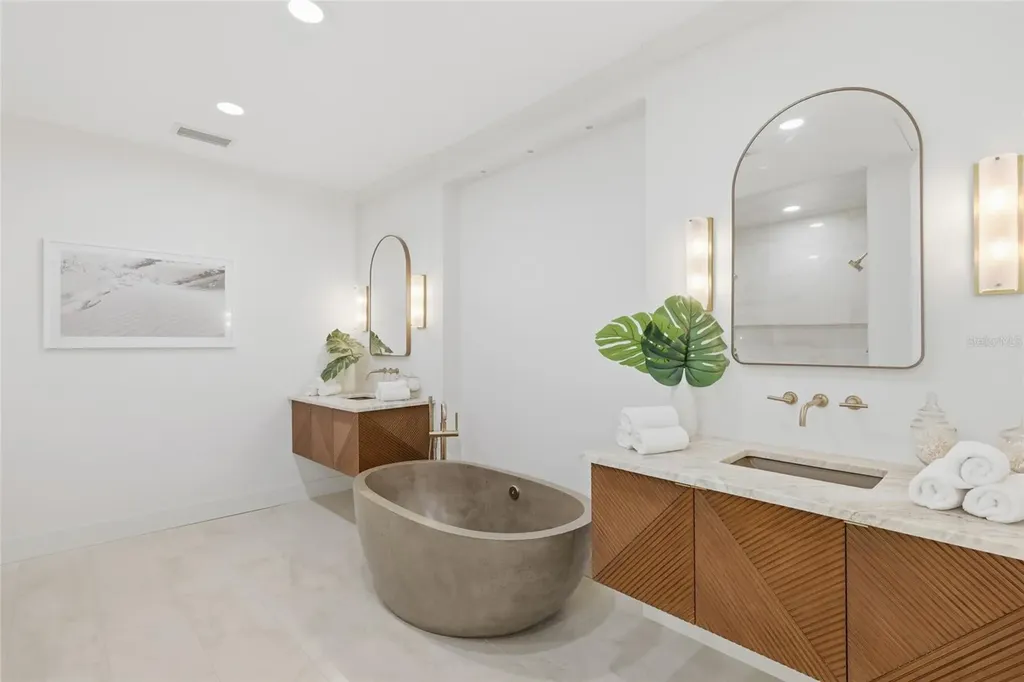 4833 Featherbed Lane Sarasota FL 34242