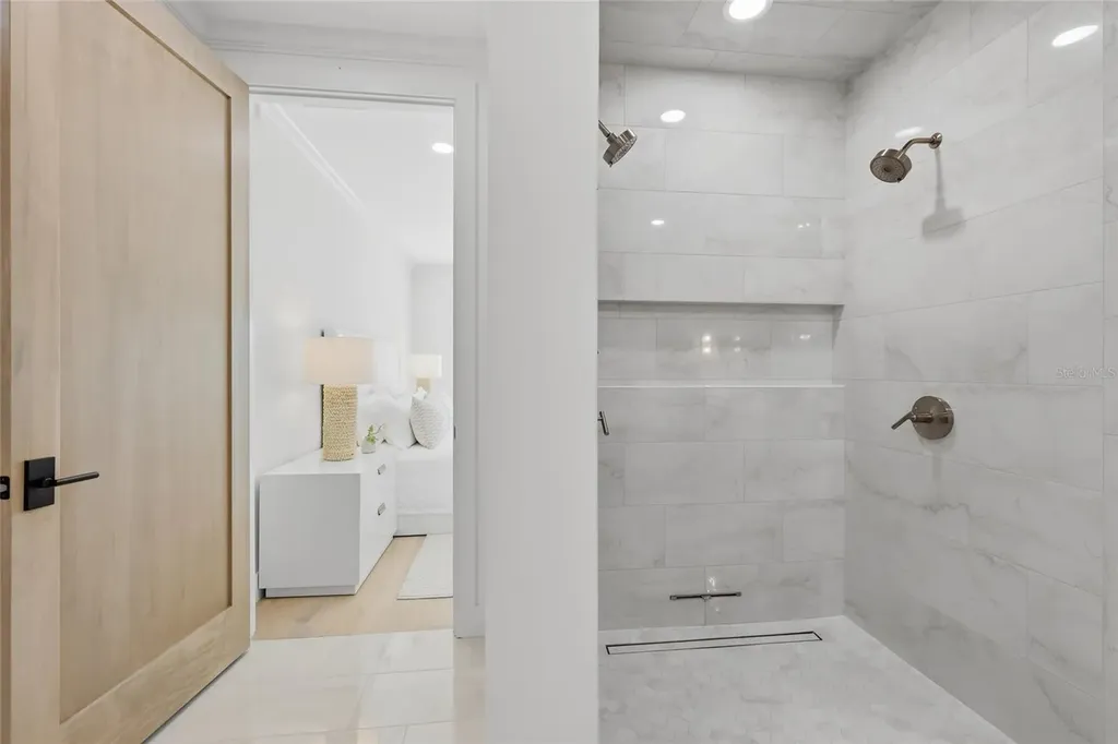4833 Featherbed Lane Sarasota FL 34242
