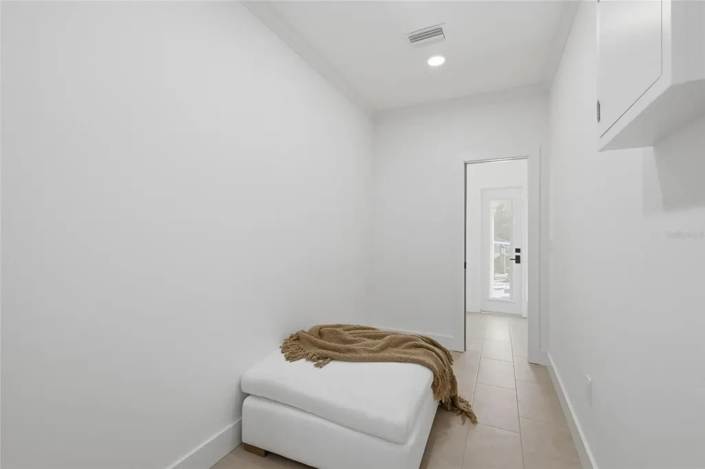 4833 Featherbed Lane Sarasota FL 34242