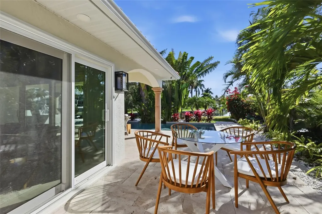 4833 Featherbed Lane Sarasota FL 34242